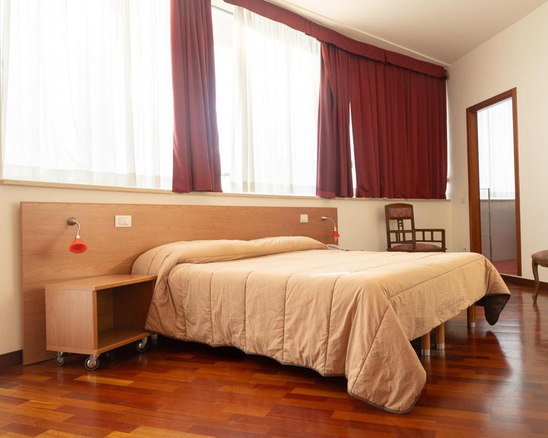 Hotel All’Oasi Paese Buitenkant foto