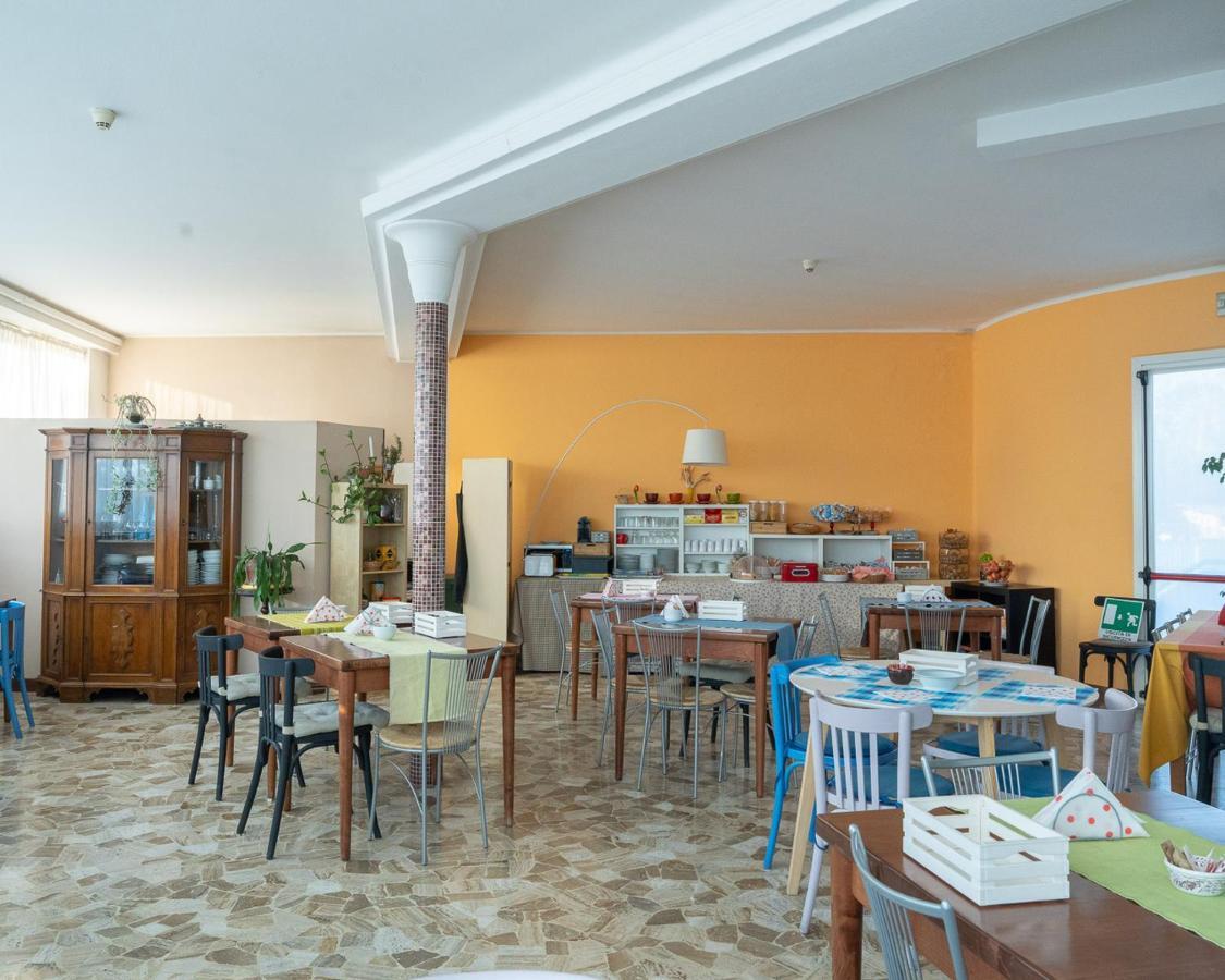 Hotel All’Oasi Paese Buitenkant foto