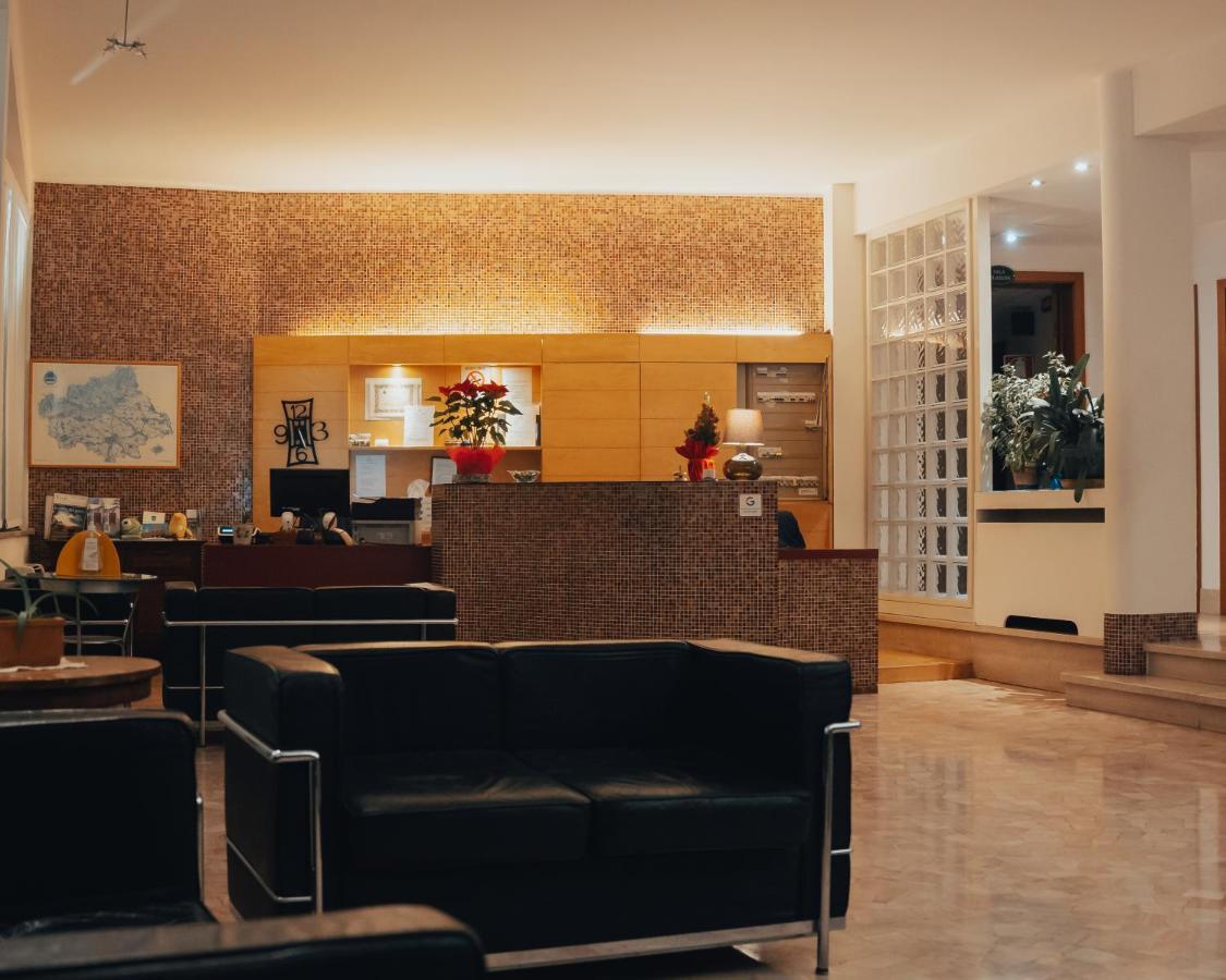 Hotel All’Oasi Paese Buitenkant foto